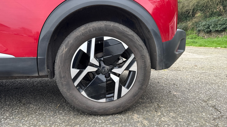 Peugeot 2008 1.2 PureTech 130 Allure 5dr Petrol Estate